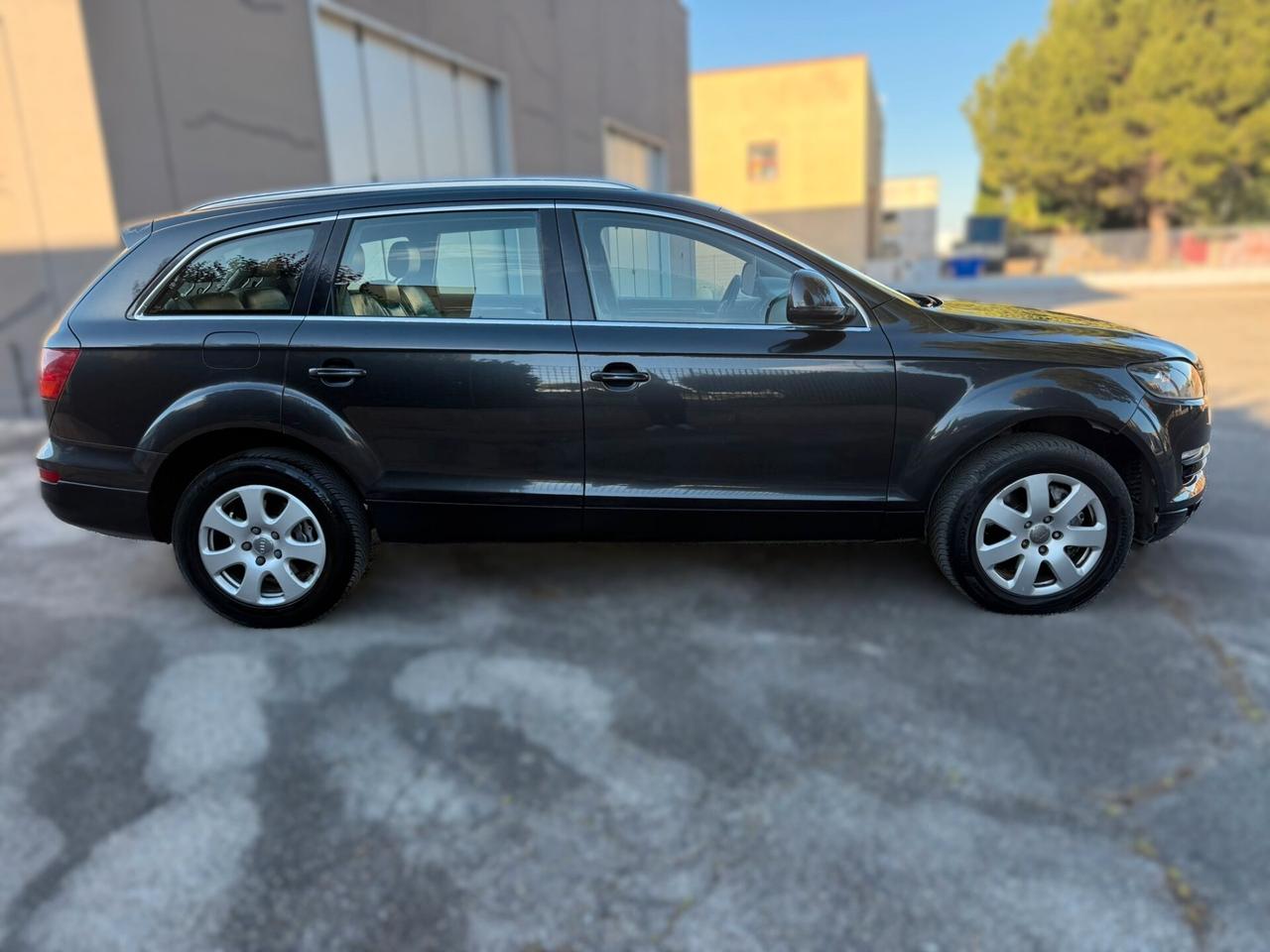 AUDI Q7 3.0 TDI 7 POS. 2008 12 MESI DI GARANZIA