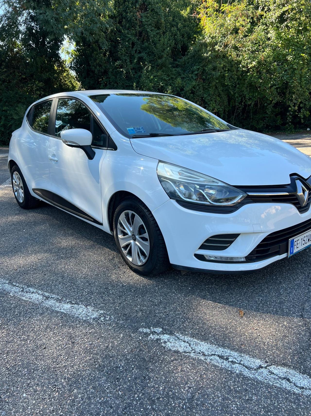 ADATTA PER NEOPATENTATI Renault Clio dCi 8V 75 CV Start&Stop 5 porte Energy Intens