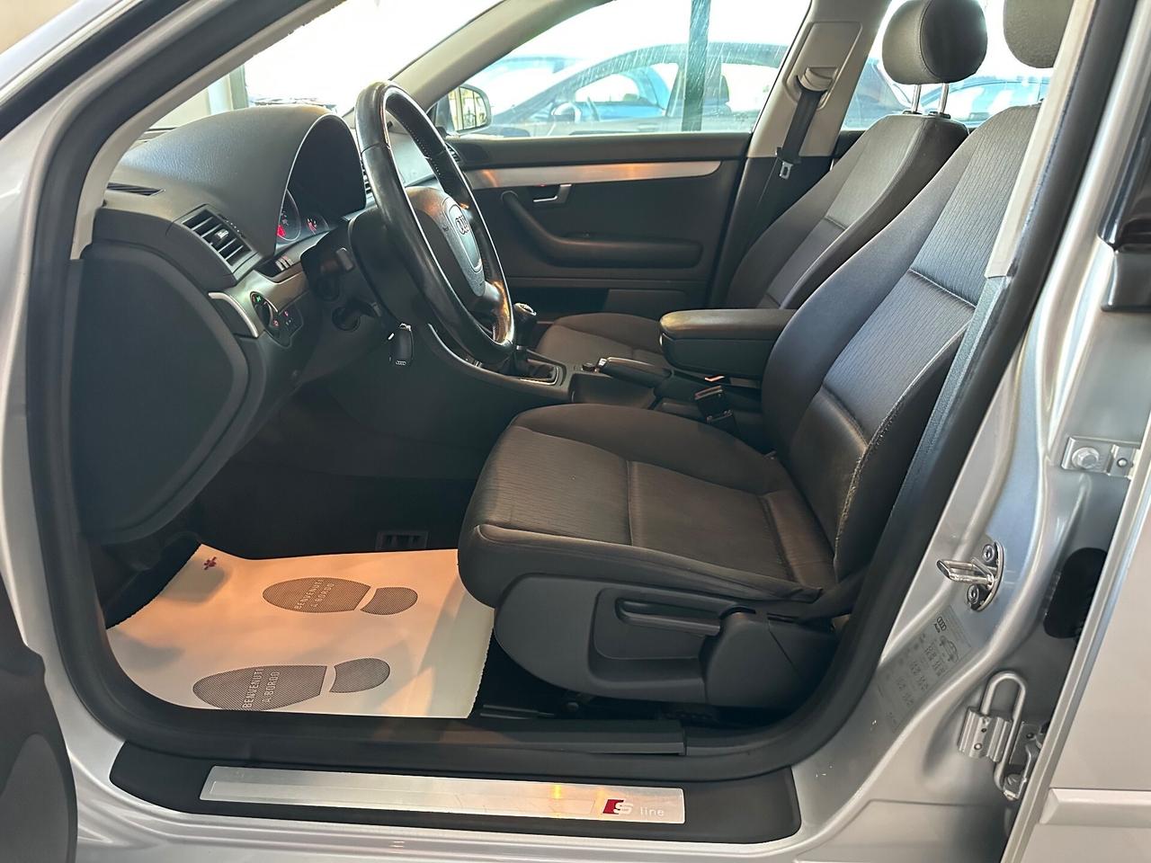 Audi A4 2.0 16V TDI S Line