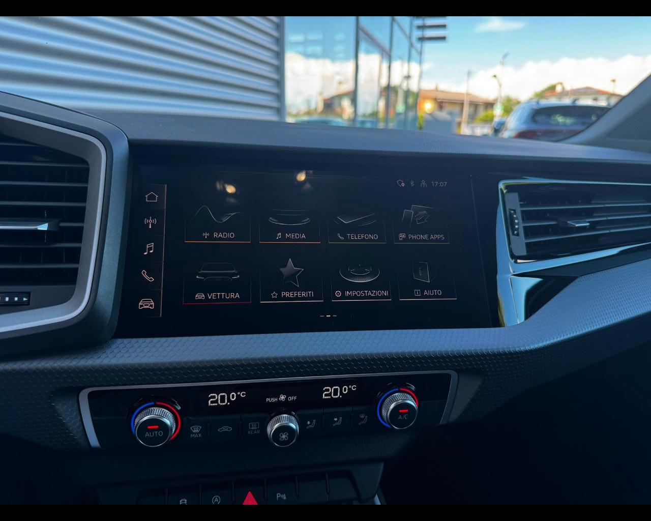 AUDI A1 SPORTBACK 30 TFSI S-TRONIC S-LINE EDITION