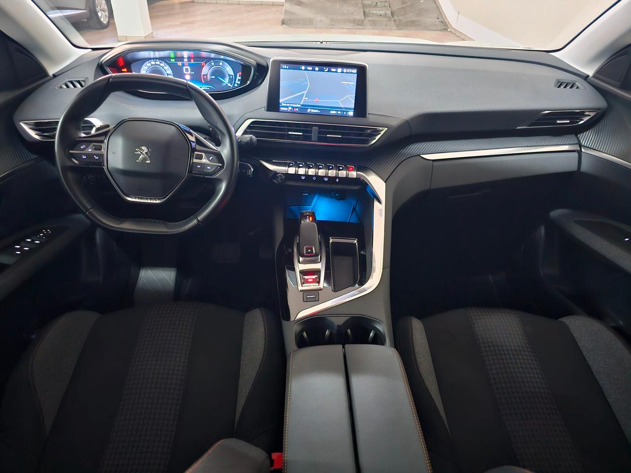 Peugeot 3008 BlueHDi 130 S&S EAT8 Business