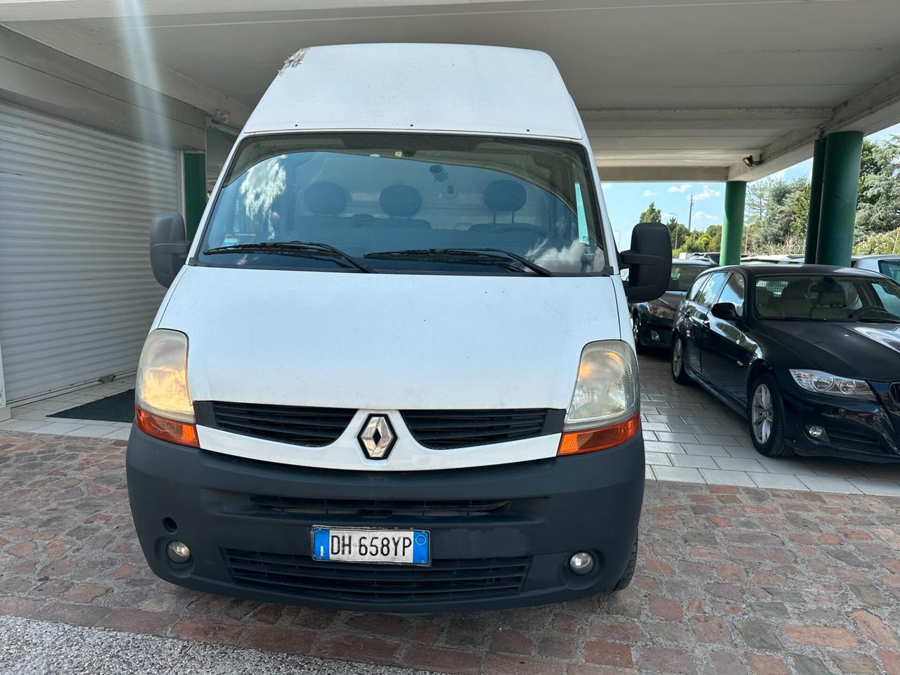 Renault Master 2.5 DCI (12 RATE)