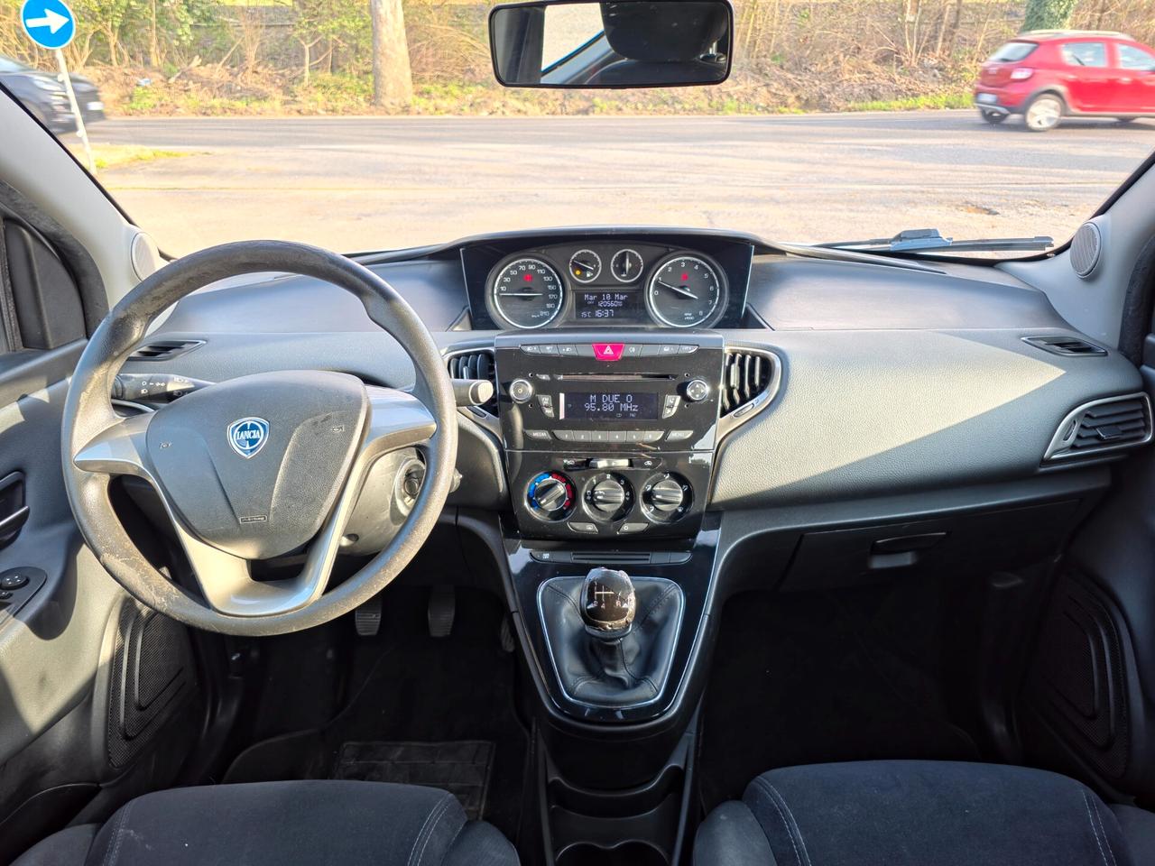Lancia Ypsilon 1.2 69 CV 5 porte Elefantino 2015-E6 Manuale NEO