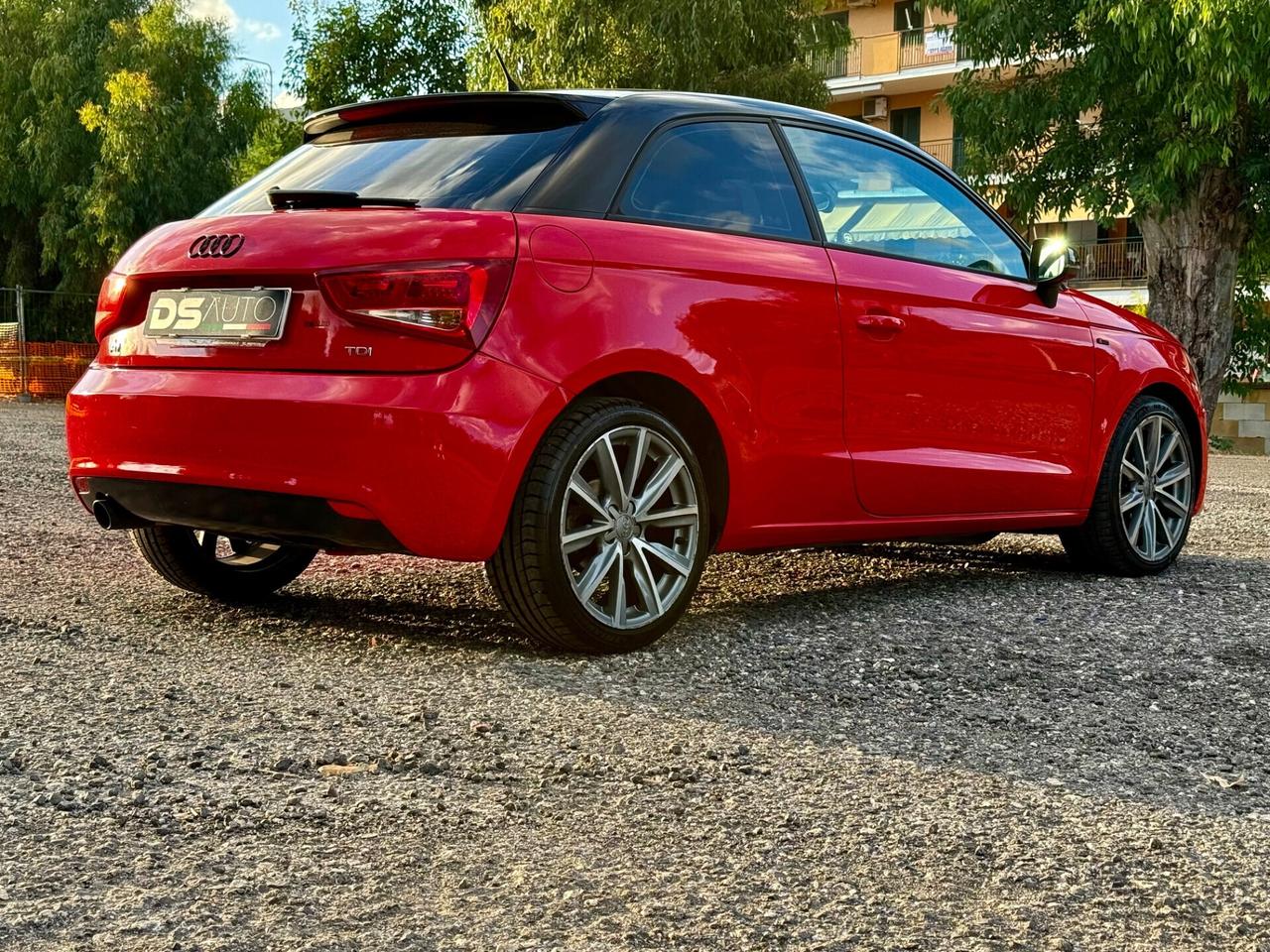 Audi A1 1.6 TDI 105 CV S LINE