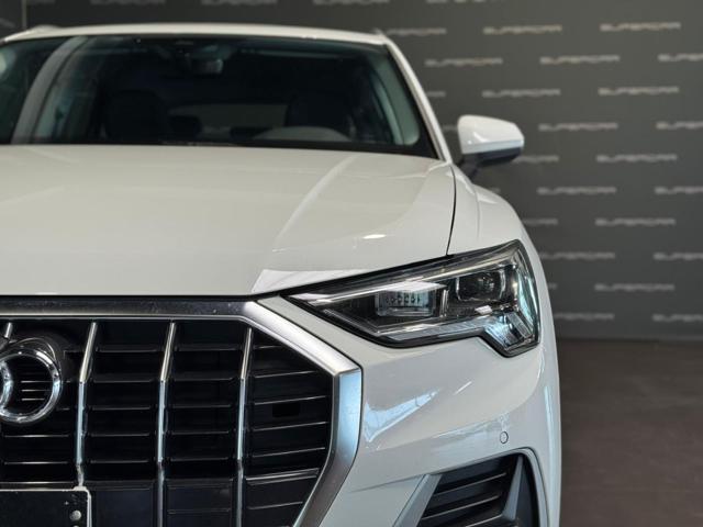 AUDI Q3 35 TDI S tronic Business Advanced