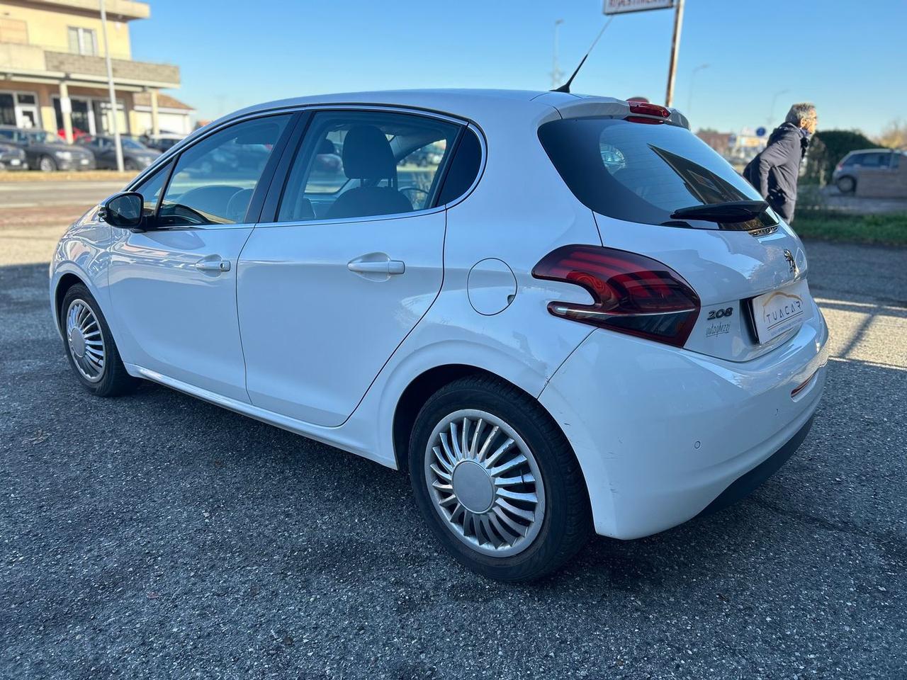 Peugeot 208 Allure 1.2 PureTech 82 #8112