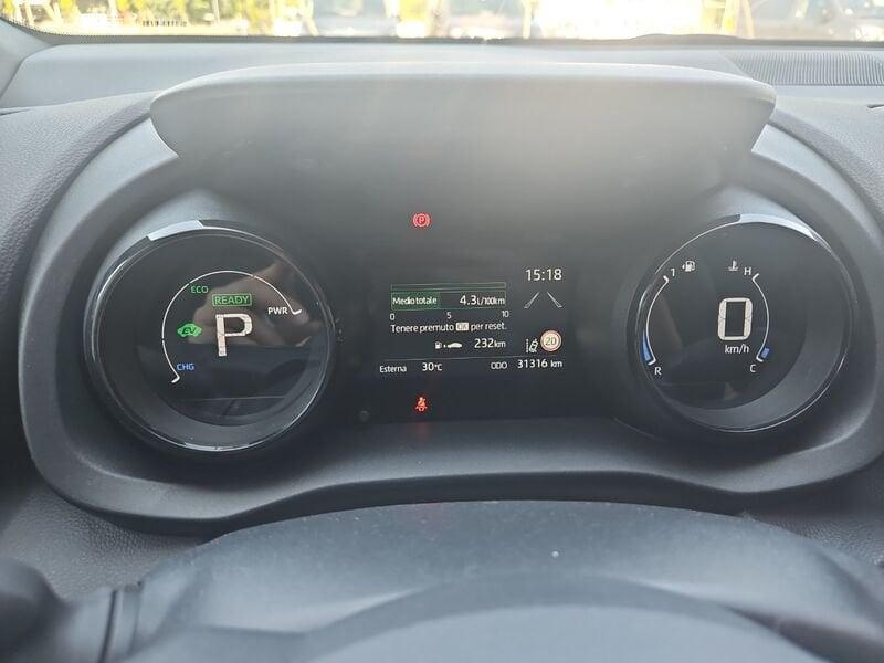 Toyota Yaris Hybrid Style MY22