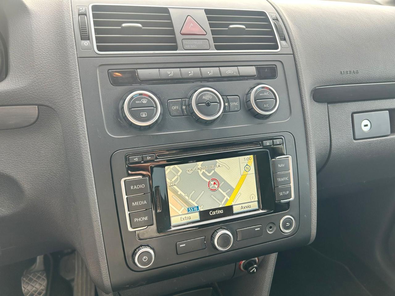 vw Touran 1.4 metano solo rivenditori 2014