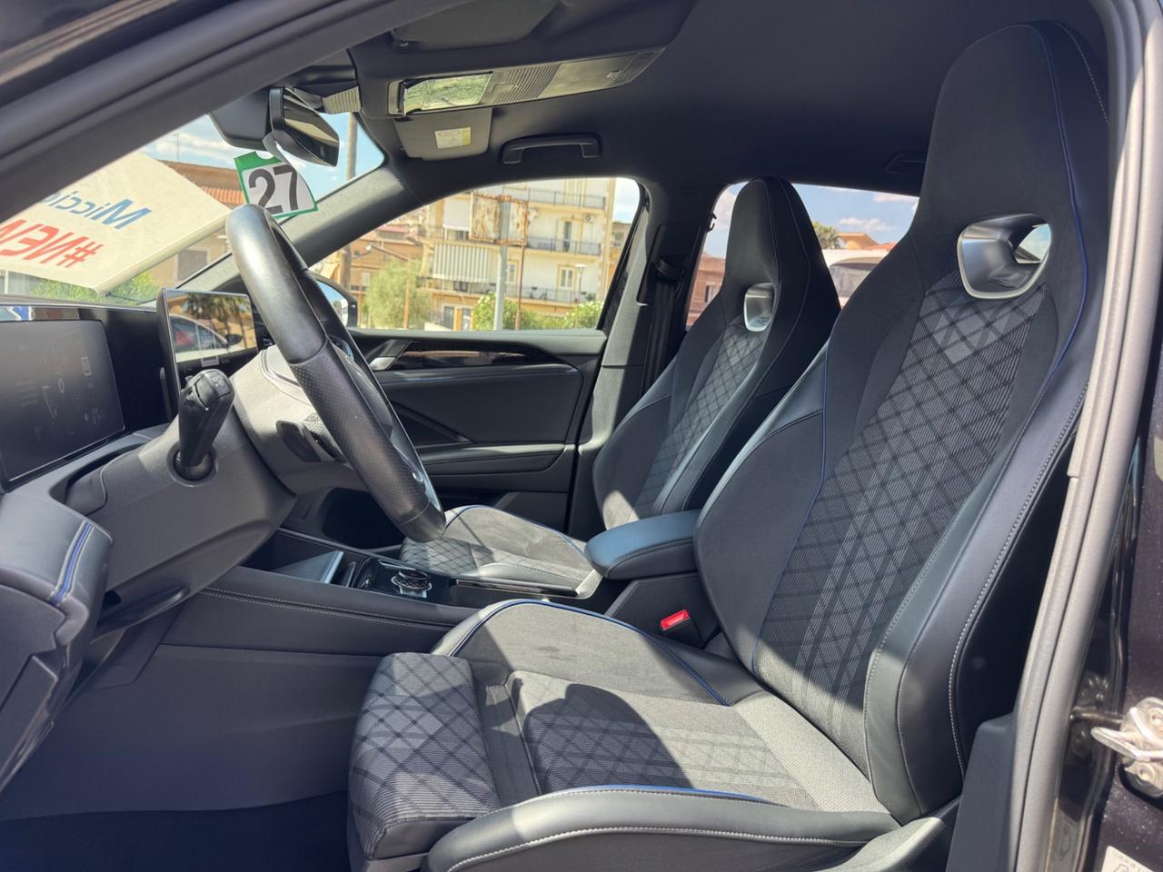 VOLKSWAGEN TIGUAN 2.0 TDI 150 CV R-LINE PLUS VIRTUAL FULL IVA