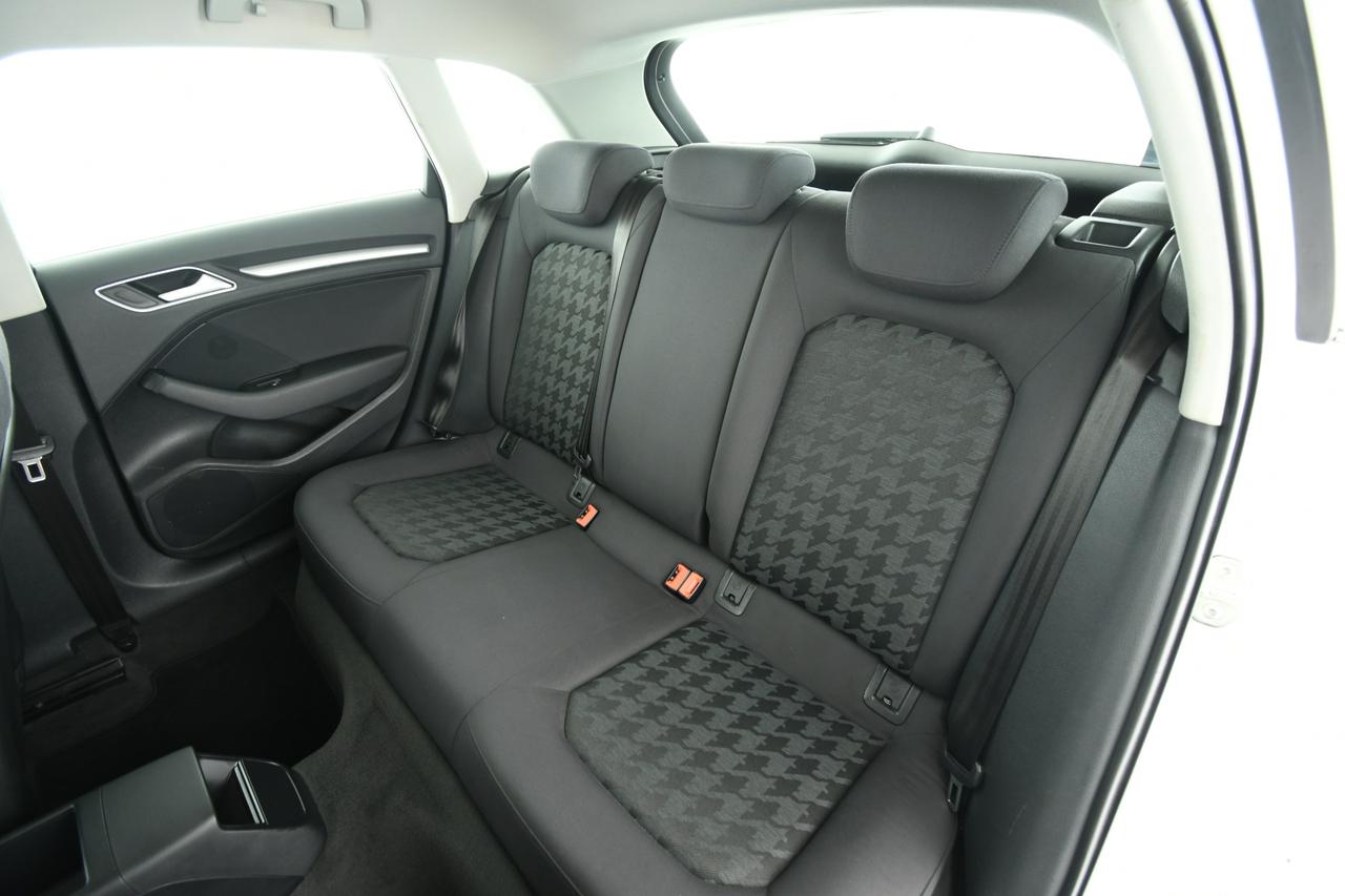 AUDI A3 Sportback 1.6 tdi Business 110cv E6 X COMMERCIANTI+BLUETOOTH