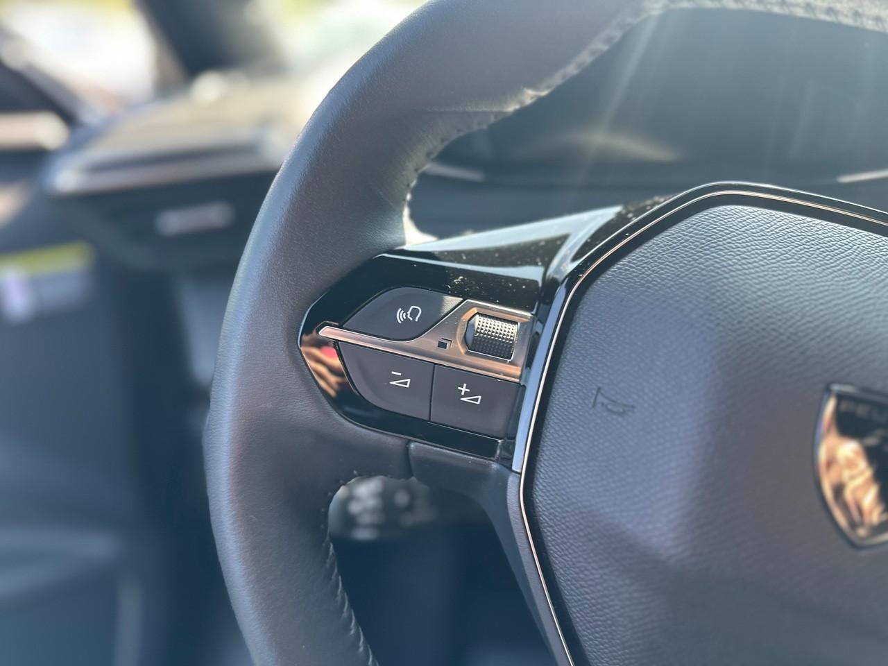 PEUGEOT 2008 II 2023 - 2008 1.2 puretech Allure s&s 130cv eat8