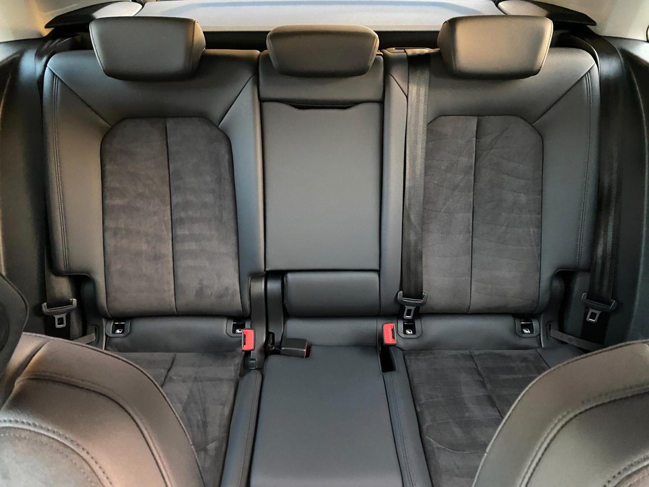 Audi Q3 35 TDI S tronic - 2.0 TDI 150 CV