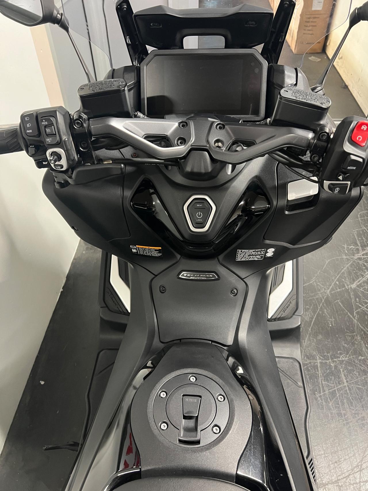 Yamaha TMAX 560 Tech max