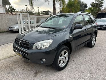 TOYOTA RAV-4 2.2 136CV D-4D LUXURY