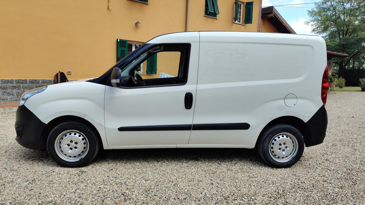 Opel Combo 1.3 Multijet 95cv euro 6