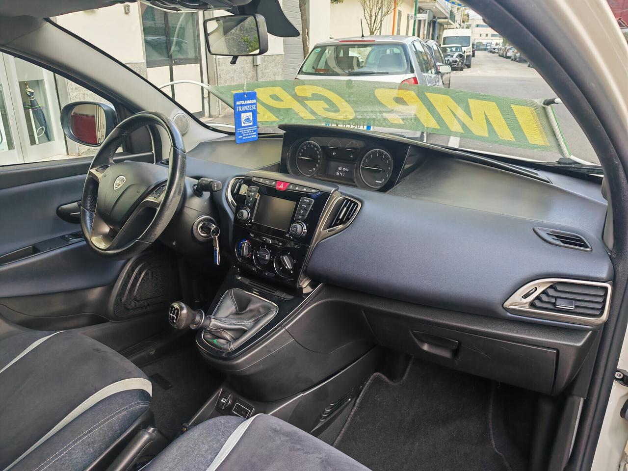 LANCIA YPSILON 1.2 BENZINA GPL ECOCHIC CV69 KW51 GOLD