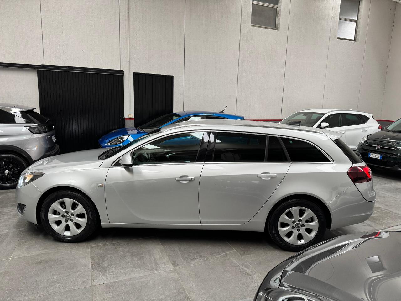 Opel Insignia Tourer 1.6 cdti Cosmo business 136cv at6