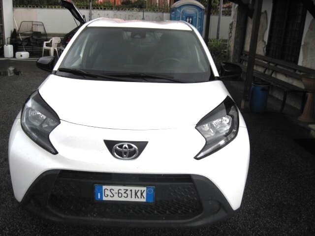 Toyota Aygo X 1.0 VVT-i 72 CV 5 CAMBIO AUTOMATICO S-CVT SOLO KM 28000