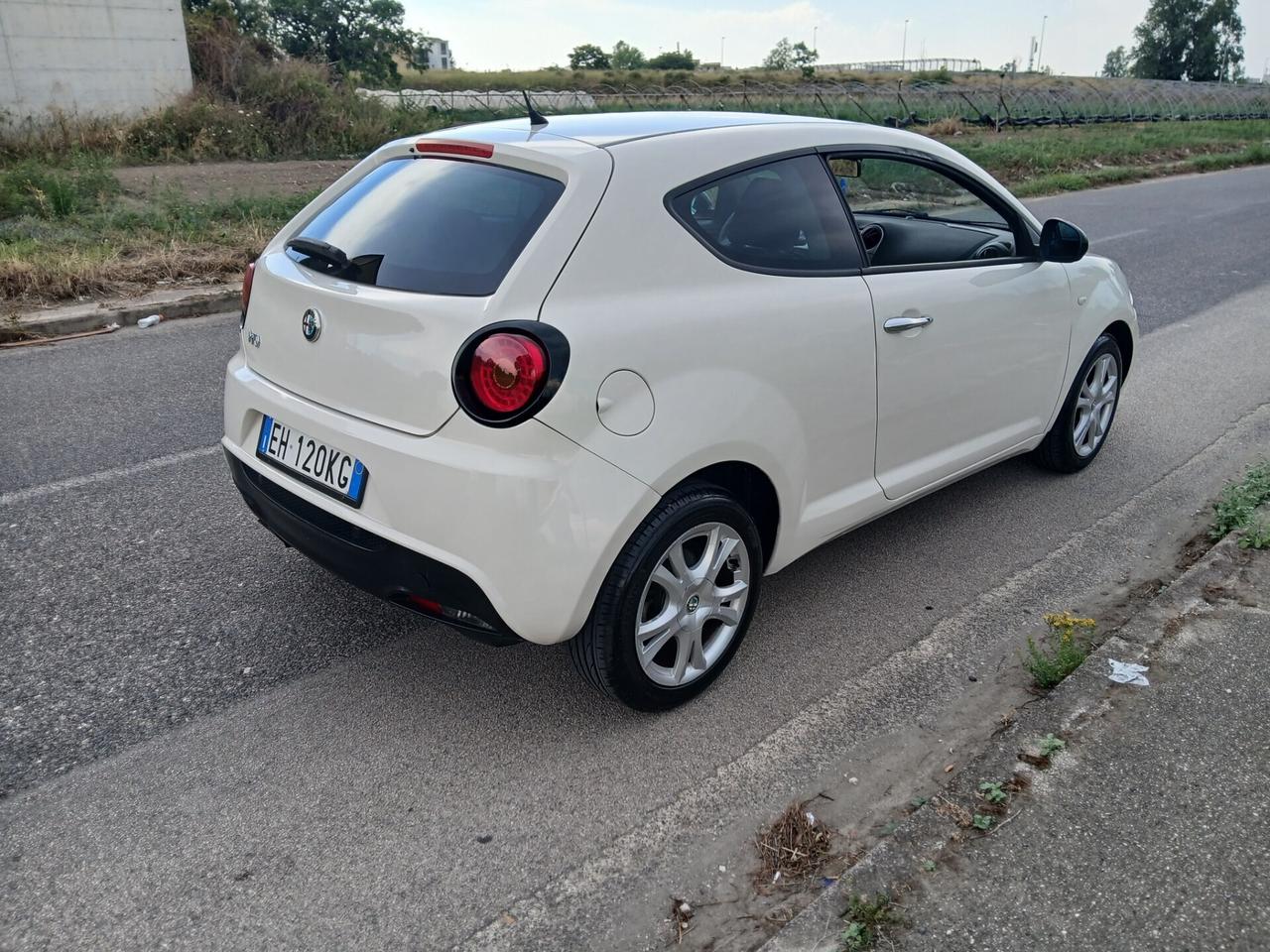 AlfaRomeo MiTo 1.4 105CV Distinctive 12Mesi GARANZIA