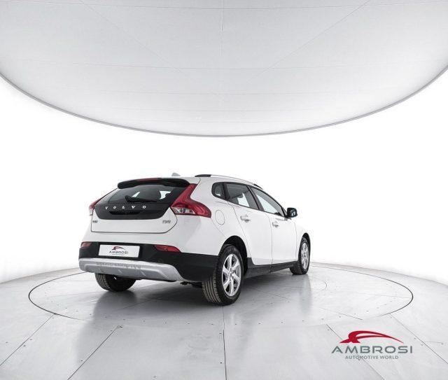 VOLVO V40 Cross Country D2 Business