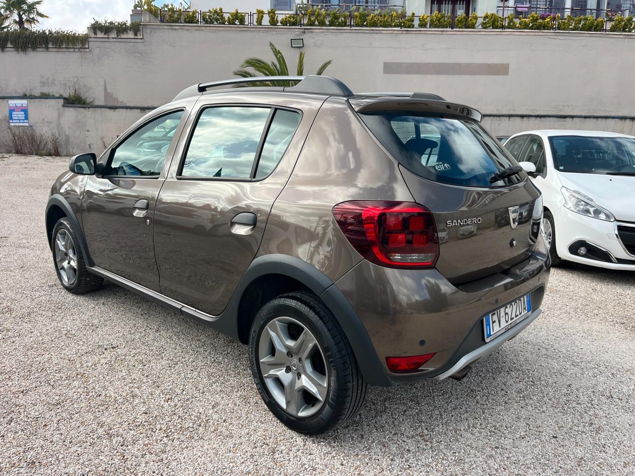 Dacia Sandero Stepway 0.9 TCe Turbo GPL 90 CV S&S Comfort