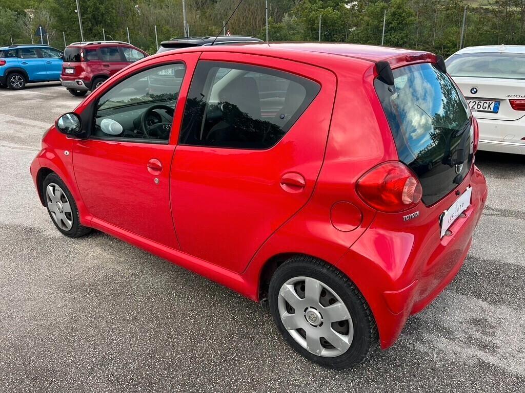 Toyota Aygo 1.0 12V VVT-i 5 porte Now