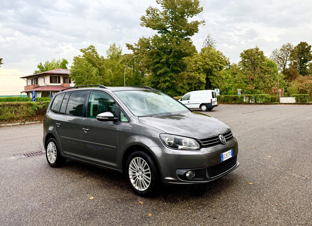 Volkswagen Touran 1.6 TDI DSG Comfortline
