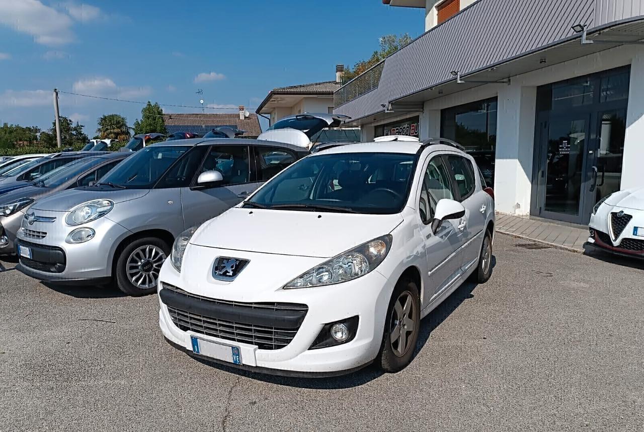 Peugeot 207 1.4 benzina Neopatentati