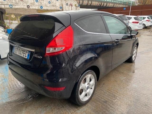 Ford Fiesta 1.4 3 porte Bz.- GPL Titanium