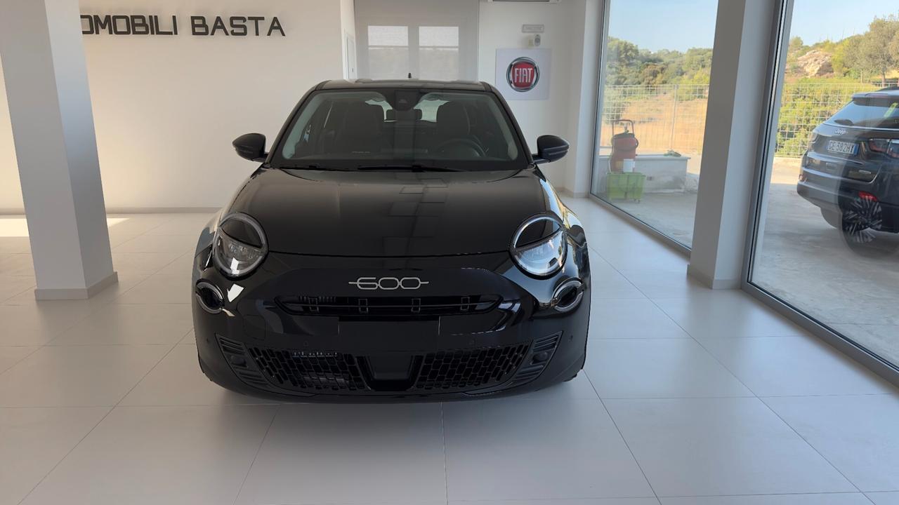 Fiat 600 Hybrid 110 CV DCT MHEV (NUOVA)