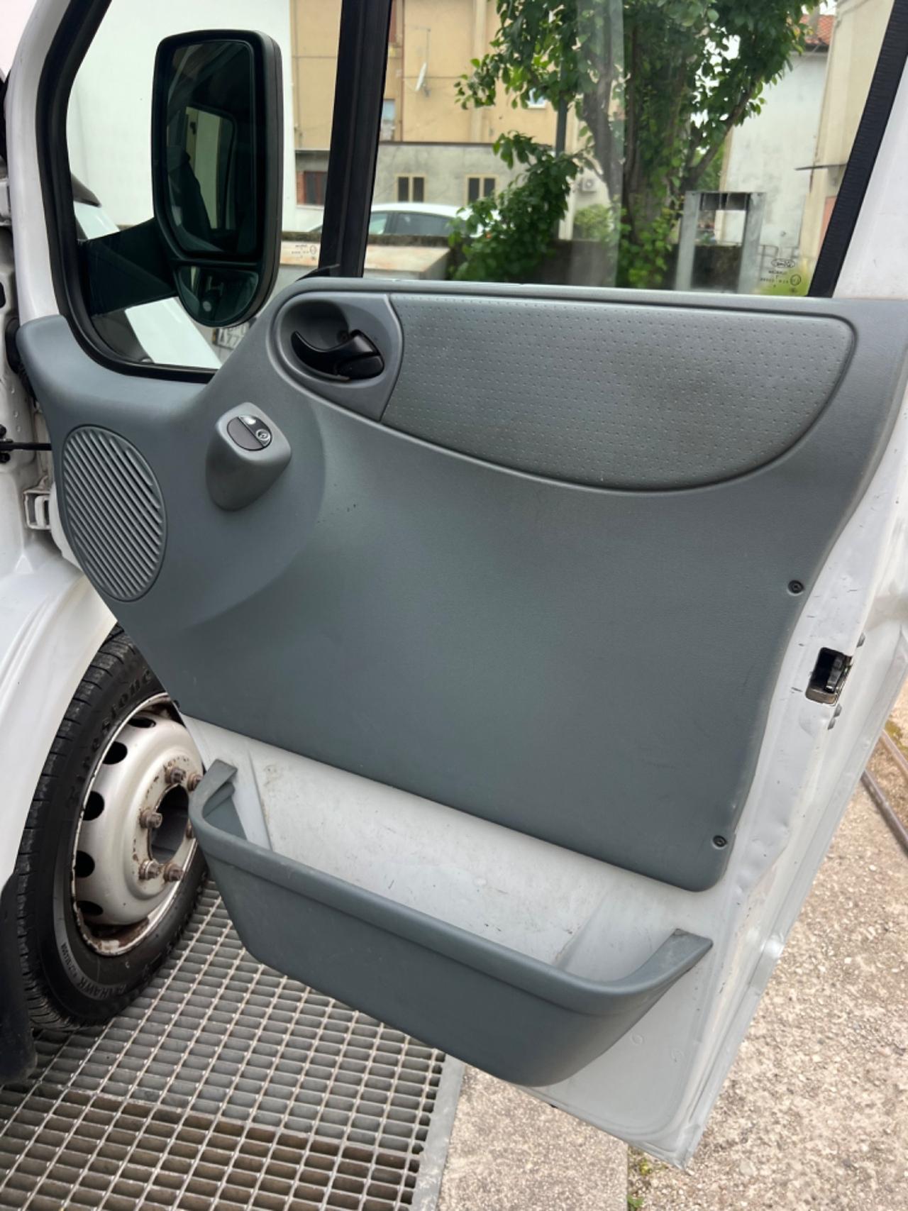 Ford Transit/Tourneo/Bus Transit 350L 2.4 TDCi/140 PL-DC-RG Cabinato