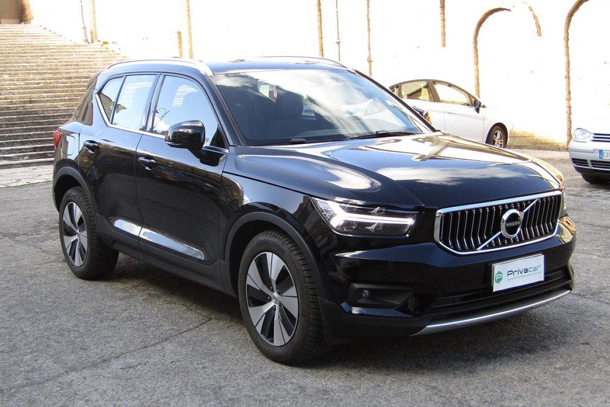 VOLVO XC40 T4 Recharge Plug-in Hybrid R-design