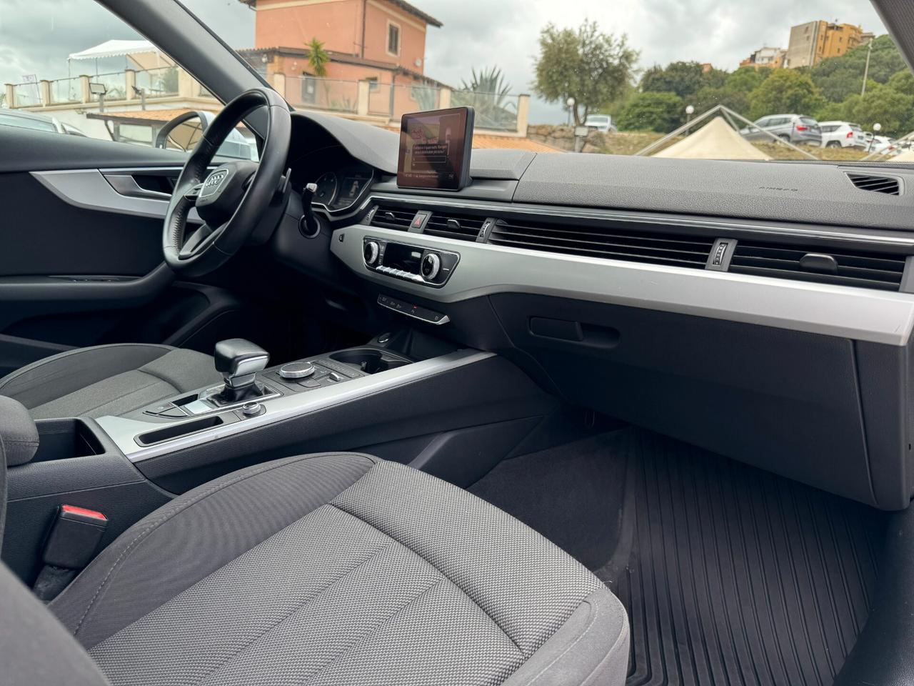 Audi A4 Avant 2.0 TDI 150 CV S tronic Sport