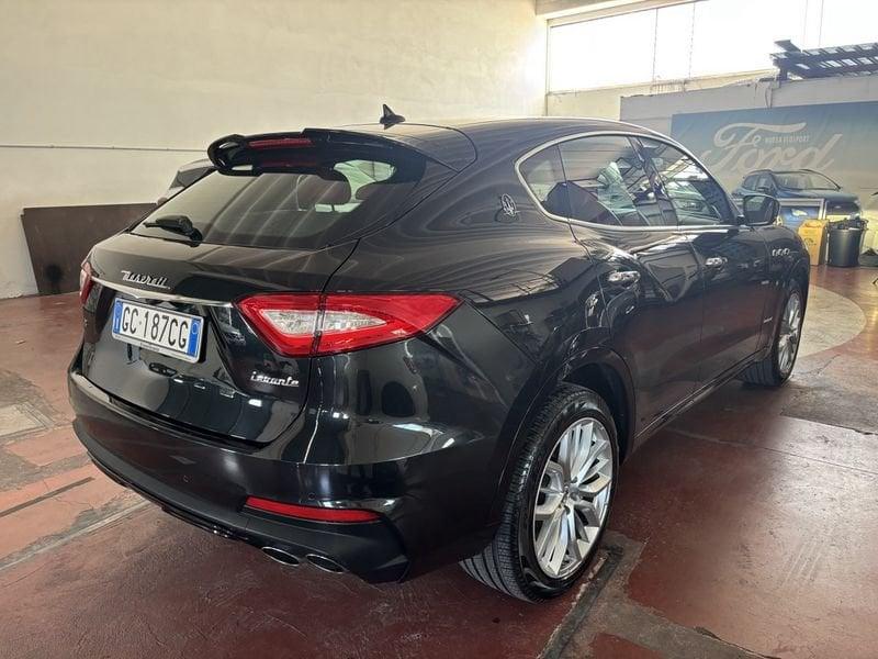 Maserati Levante LEVANTE 250 CV