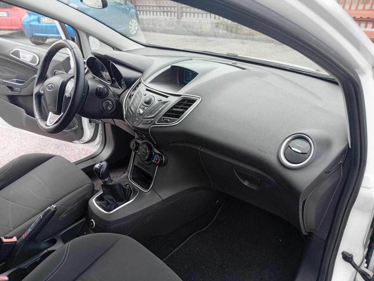 Ford Fiesta 1.4 5p. Bz.- GPL Titanium NEOPATENTATI OK