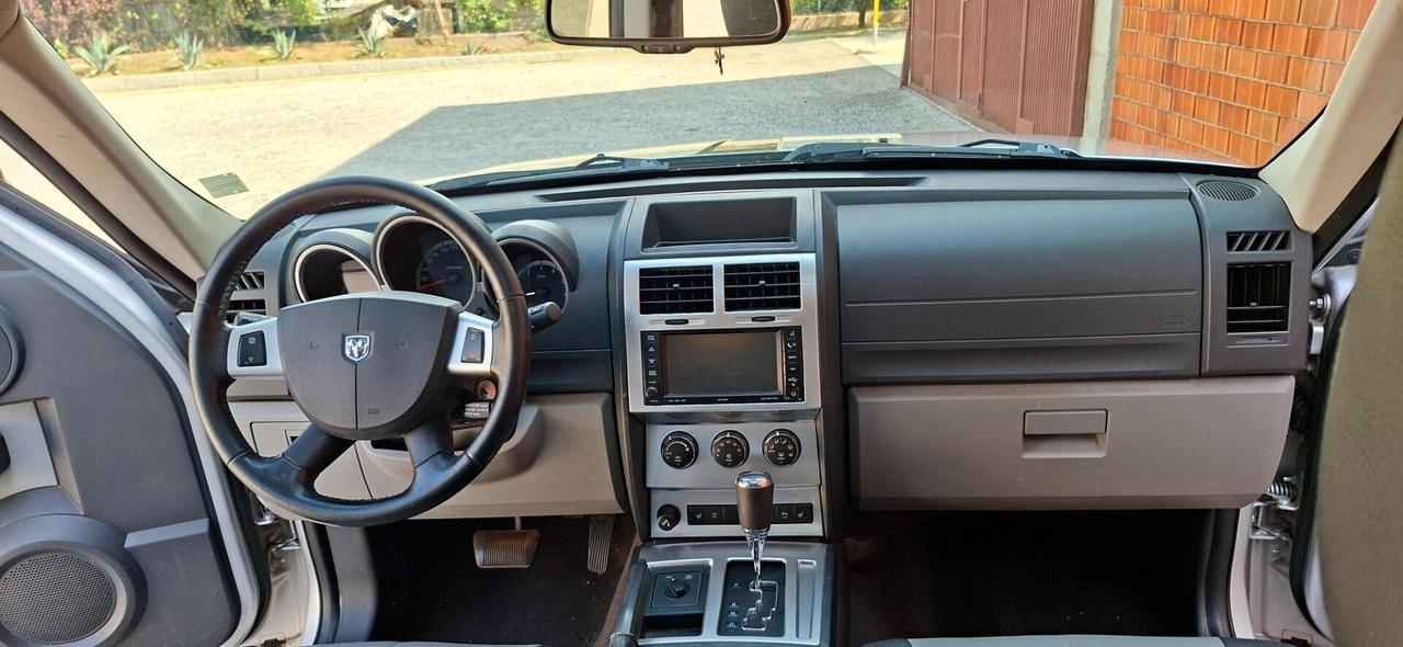 Dodge Nitro 2.8 CRD SE 4WD Auto