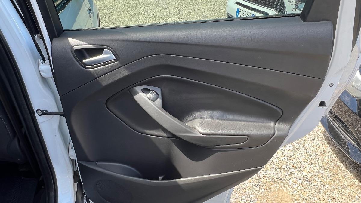FORD - Kuga 2.0 tdci Plus 4wd 140cv powershift