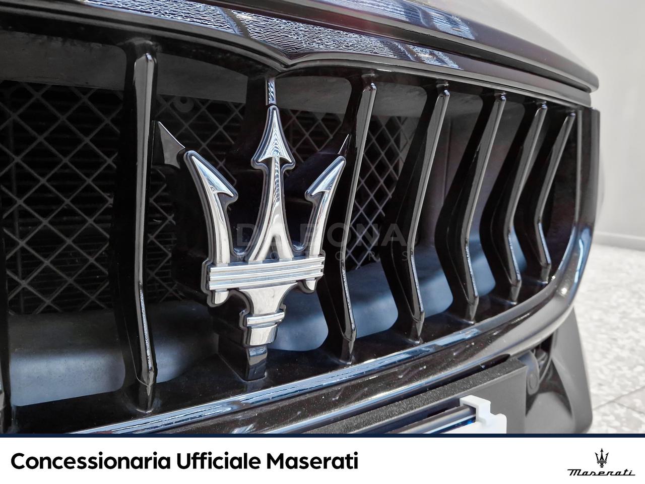 Maserati Ghibli 3.0 v6 ds ribelle black 275cv auto