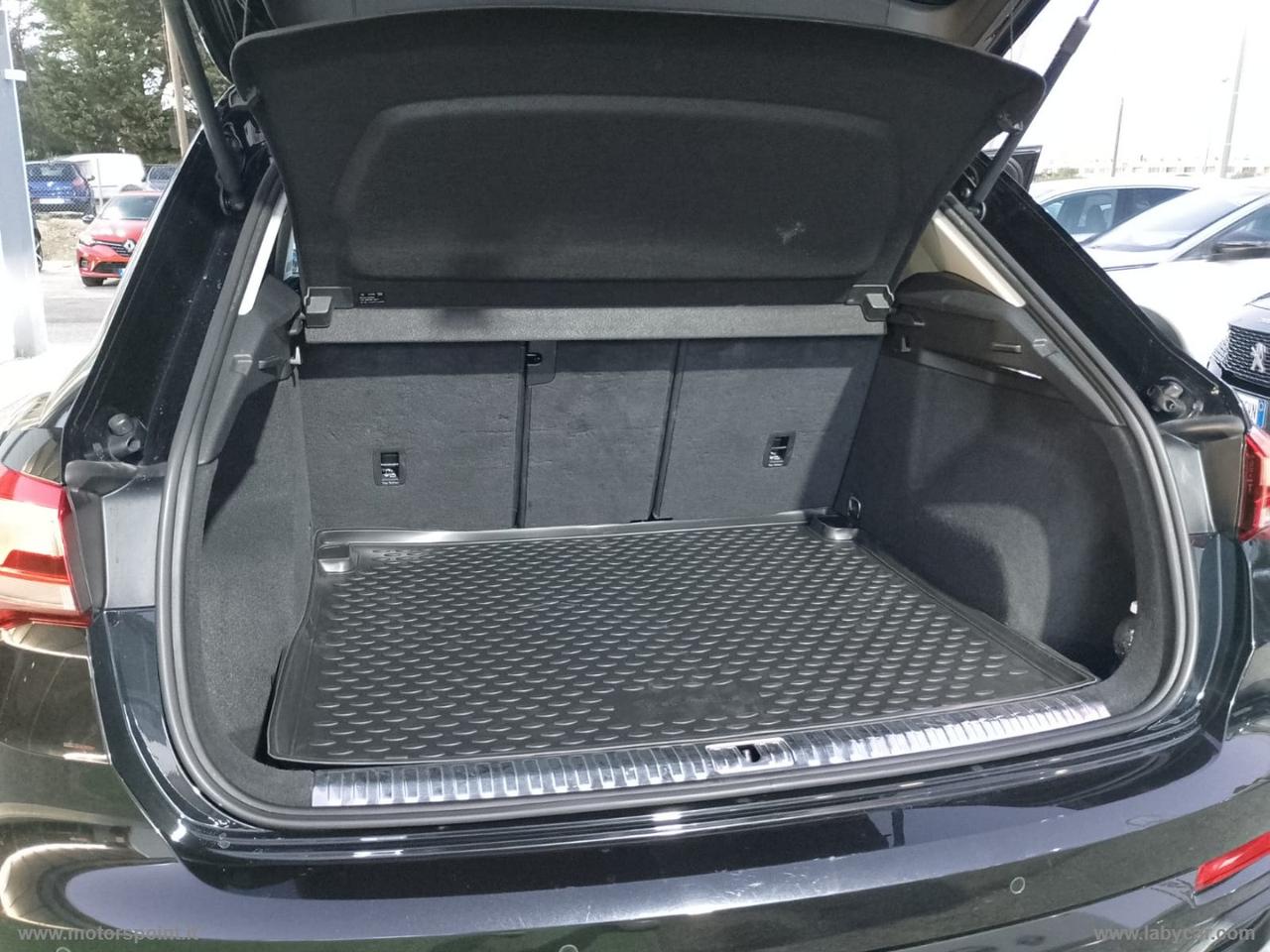 AUDI Q3 35 TDI S tronic S line edition