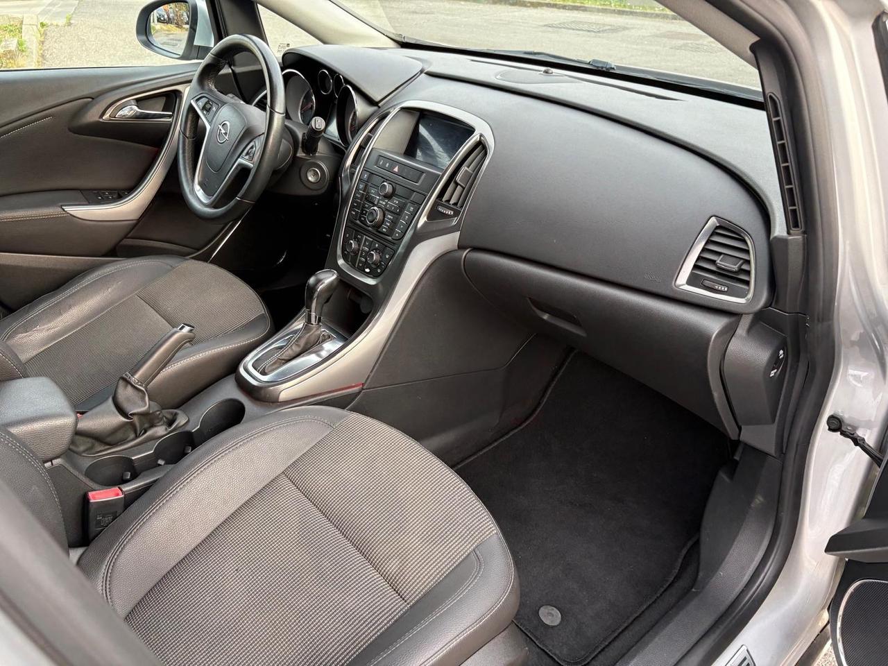 Opel Astra 2.0 CDTI 165CV Sports Tourer Cosmo