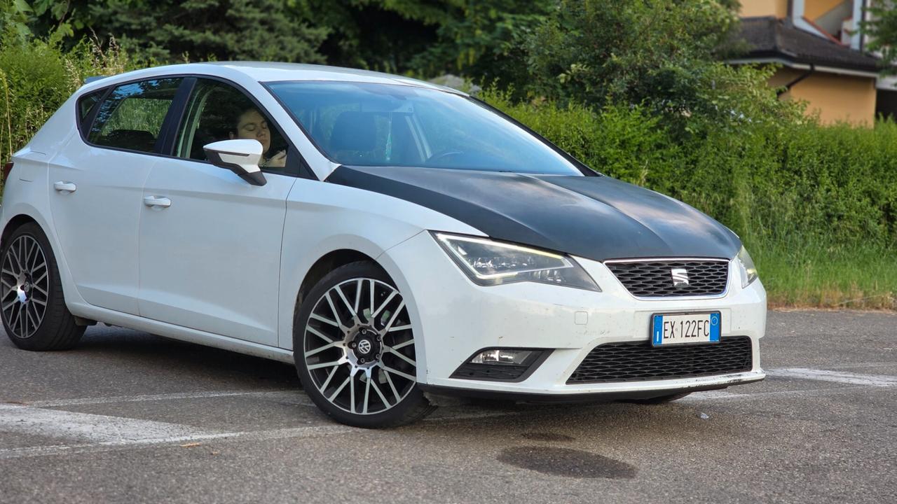 Seat Leon METANO Anche NEOPATENTATI