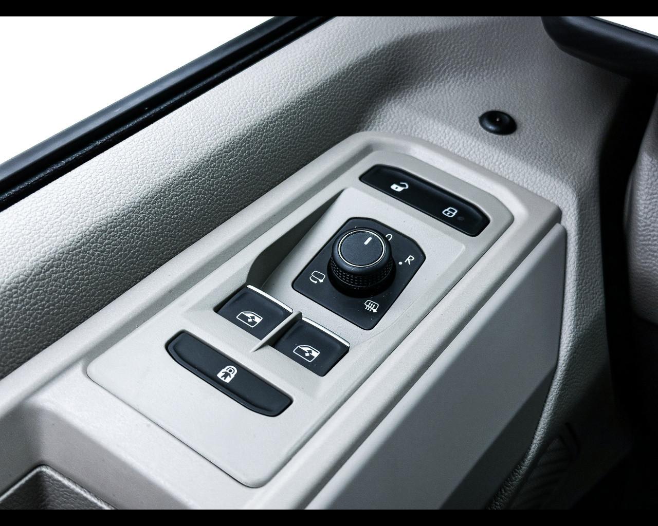 VOLKSWAGEN Multivan 7ª '21-> - Multivan 1.5 PHEV DSG 4Motion Life