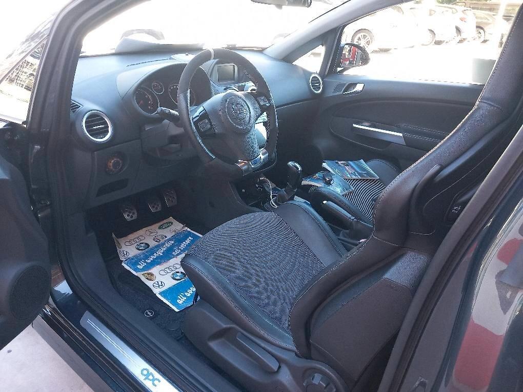 Opel Corsa 1.6 T 192CV 3 porte OPC TENUTA IN AMNIERA MANIACALE PARI AL NUOVO
