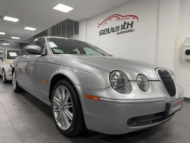 Jaguar S-Type 2.7 diesel V6 Executive