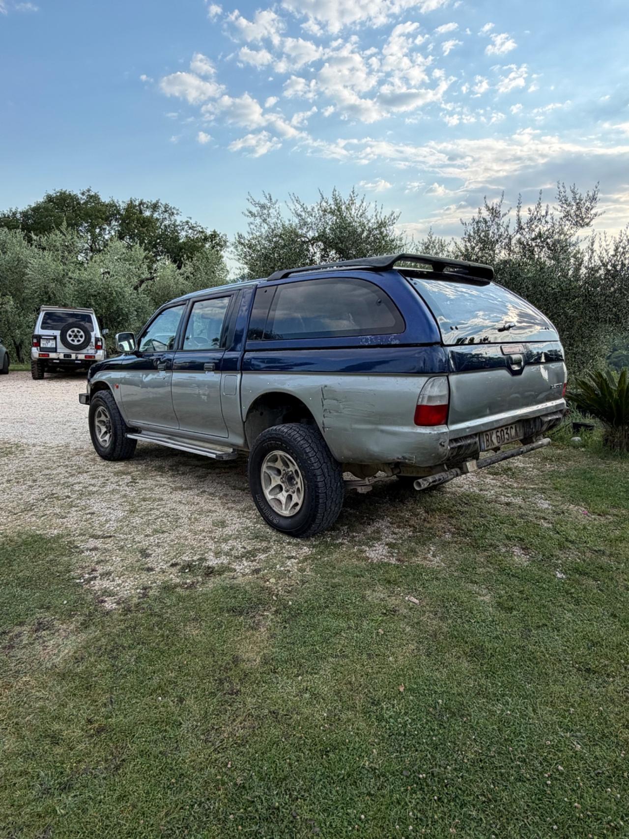 Mitsubishi L200 2.5 TDI 4WD Club Cab Pick-up GLS
