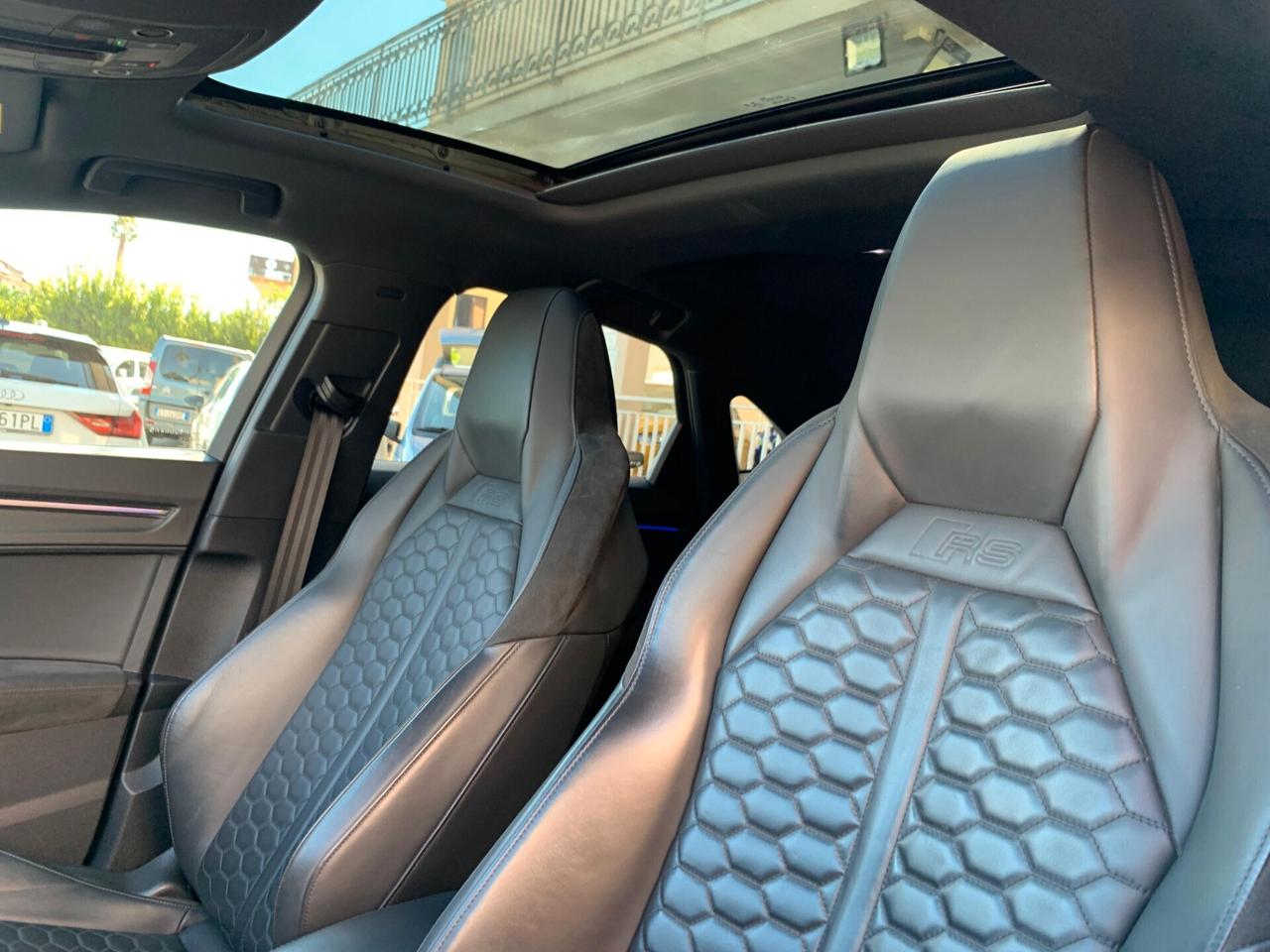 Audi RSQ3 quattro S tronic