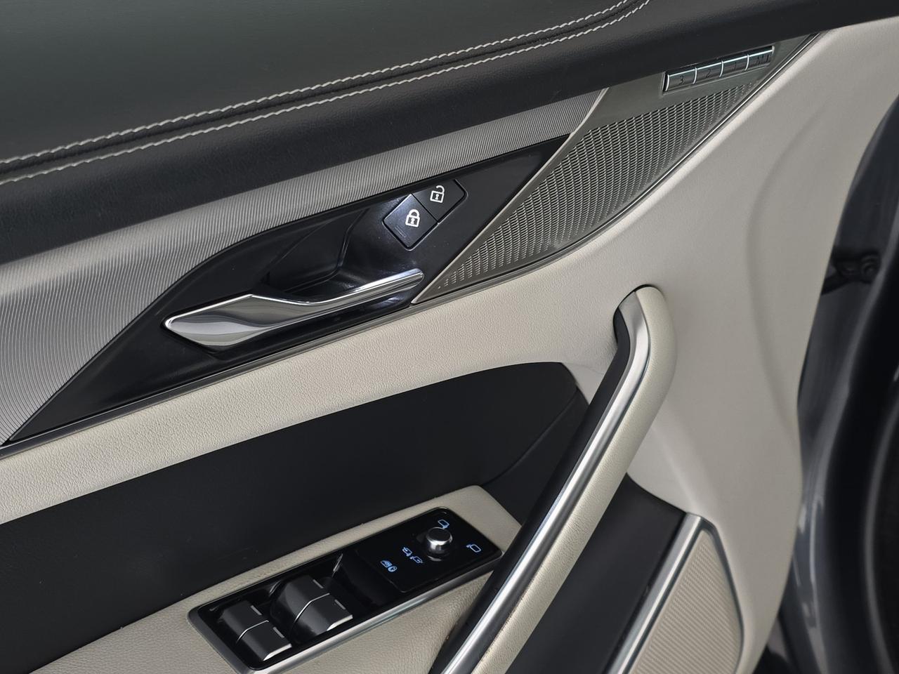 Jaguar F-Pace 2.0d i4 mhev r-dynamic s awd 204cv auto