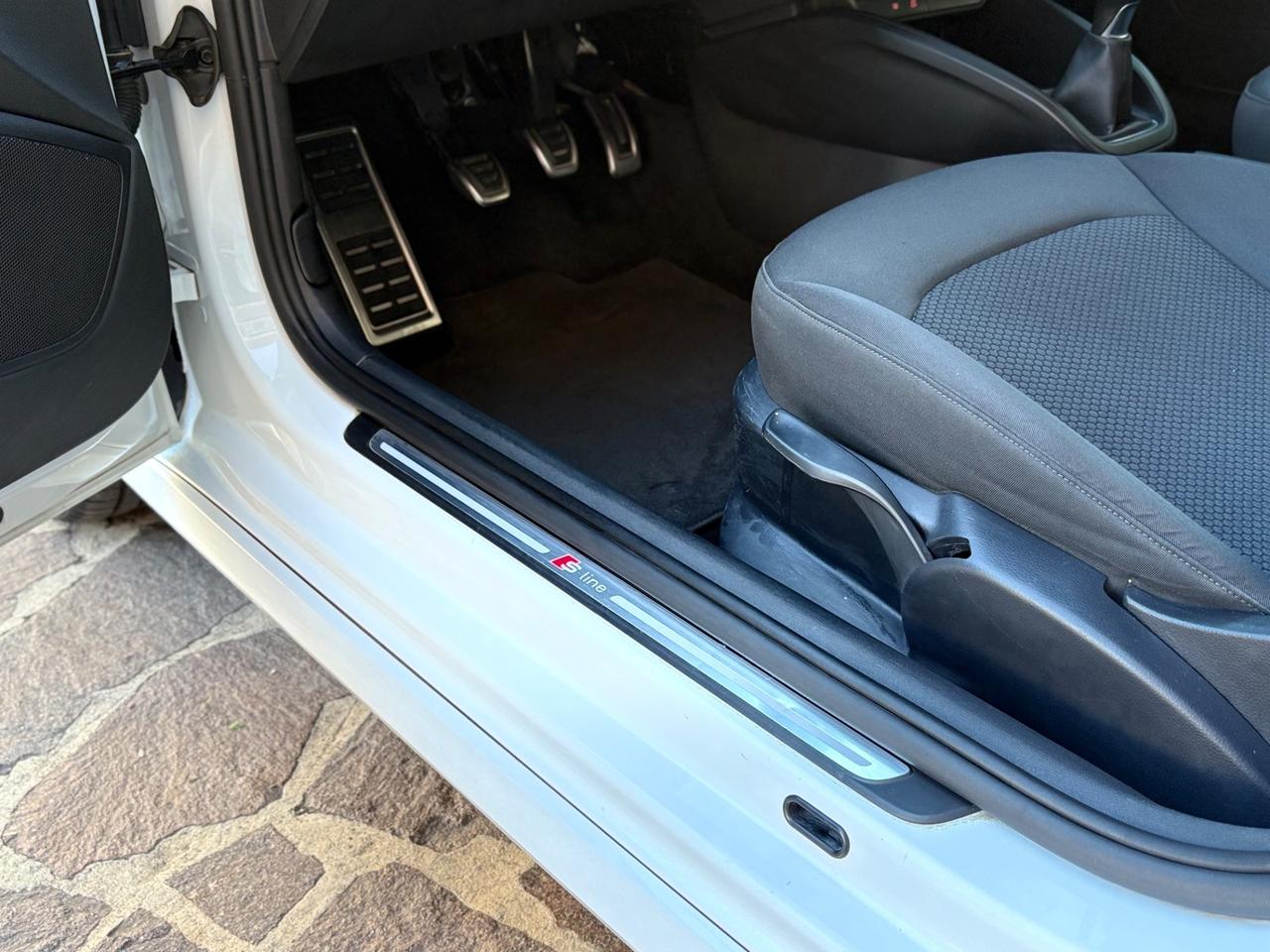Audi A1 1.4 TDI 90 CV PERLATA S-LINE FULL/LED