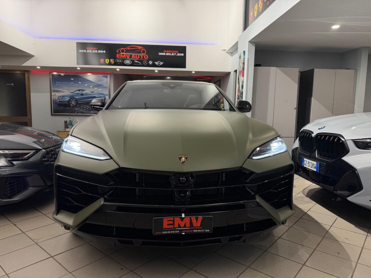 Urus 4.0 SE ive esposti a pronta consegna 820cv