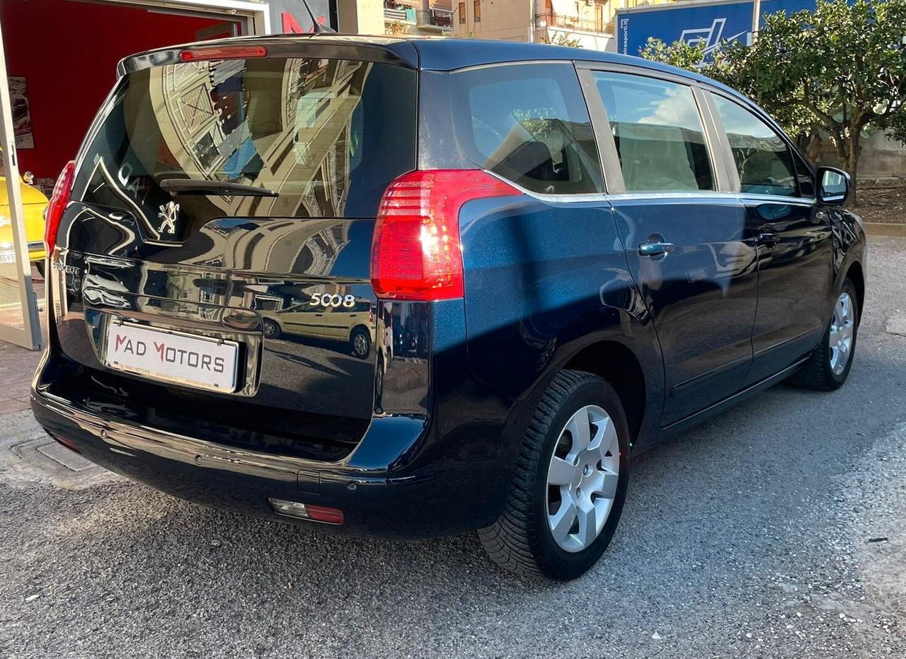 PEUGEOT 5008 1.6 HDI 112cv ACTIVE